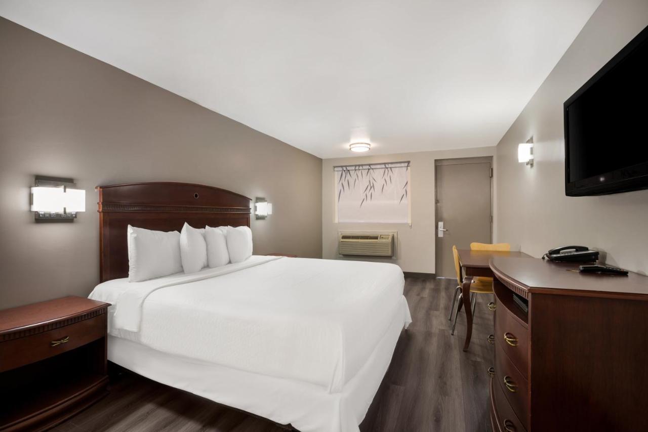 Red Carpet Inn Edison Zewnętrze zdjęcie