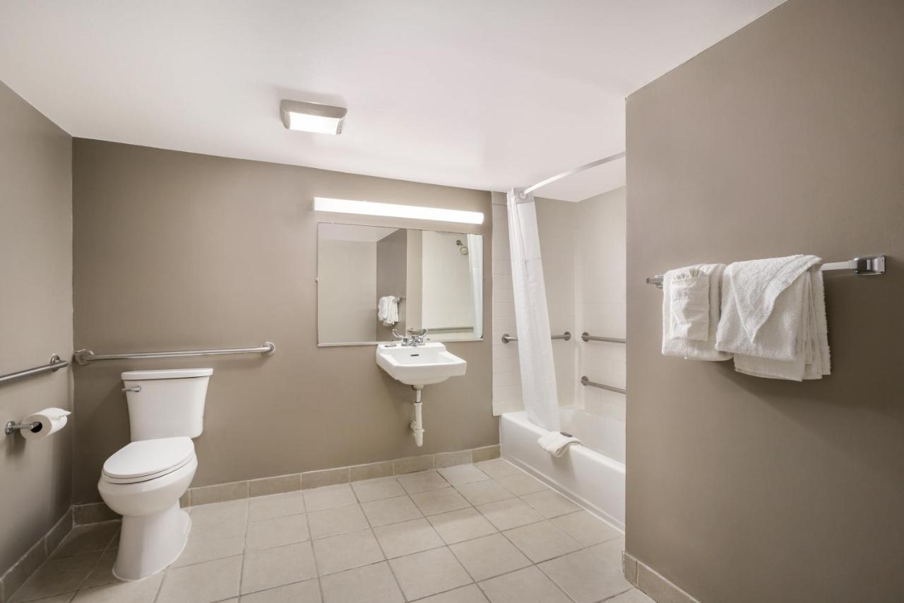 Red Carpet Inn Edison Zewnętrze zdjęcie